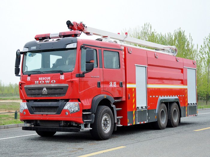 國六豪沃後雙橋12立方18米舉高噴射消防車